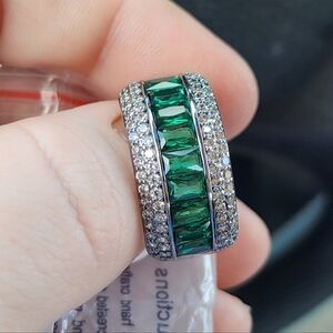 Bomb Party Shimmering Waves Green Hematite Lab Created Emerald Gemstone Ring 10